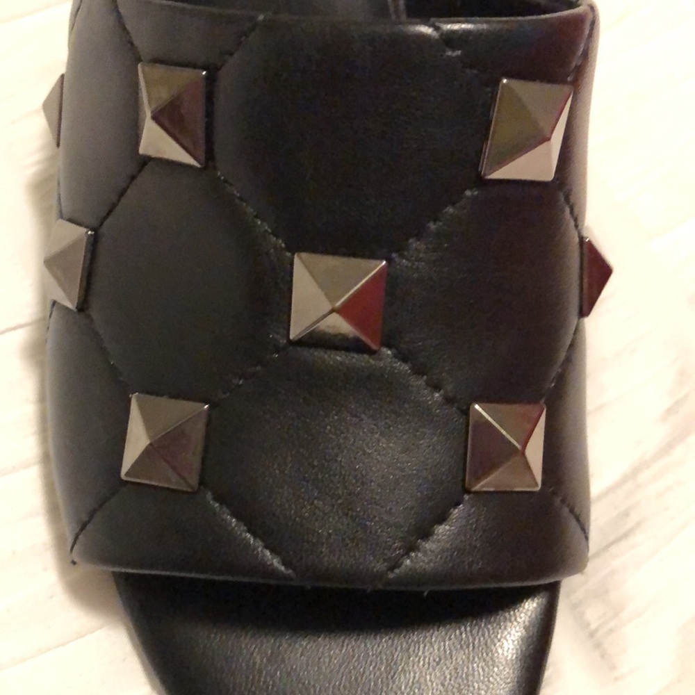 Leather studded heel slide - Picture 2 of 7
